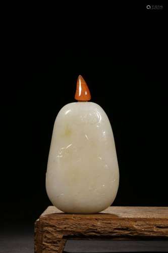 Chinese Hetian Jade Snuff Bottle