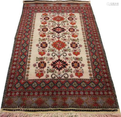 PERPEDIL HAND WOVEN WOOL RUG, W 4', L 6'