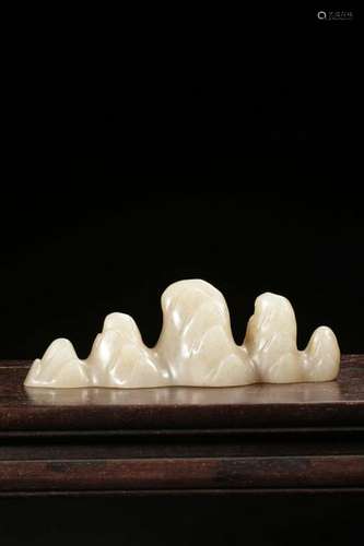 Qing Chinese Hetian Jade Brush Holder