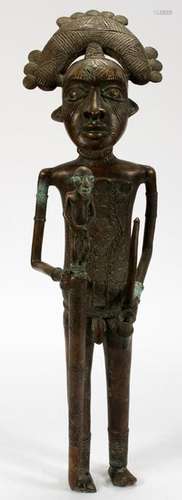 NIGERIAN TRIBAL LEADER WITH PIPE, 19TH C., H 25