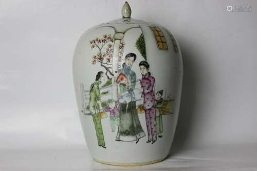 Early 20th.C Chinese Famille Rose Porcelain Jar