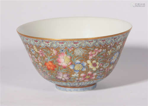 Qianlong pink color painted gold flower bowl in Qing Dynasty