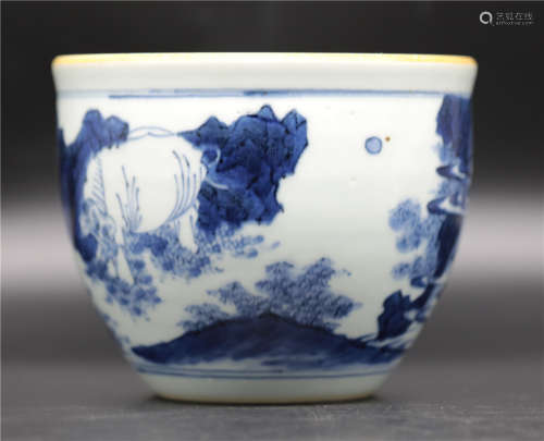 The blue and white Qilin jar of Shunzhi in the Qing Dynasty