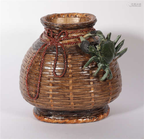 Qing Dynasty Biomimetic porcelain Fish basket Zun