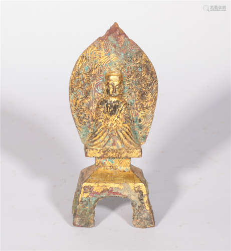 Bronze-clad gold sitting statues in the Tang Dynasty