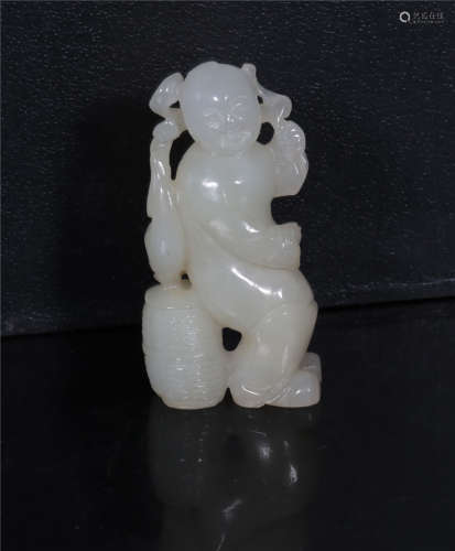 White Jade Boy pendant in the early Qing Dynasty