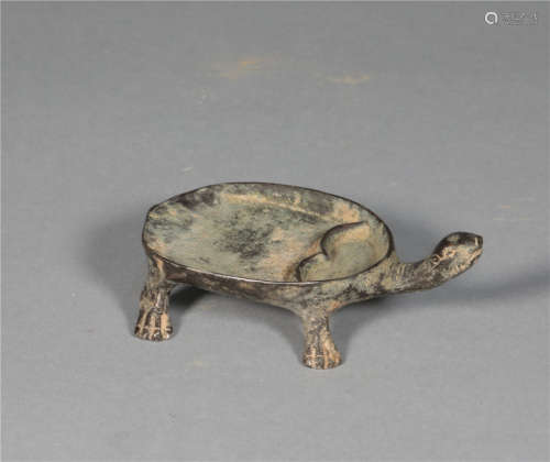 Silver turtle-shaped inkstone in Tang Dynasty