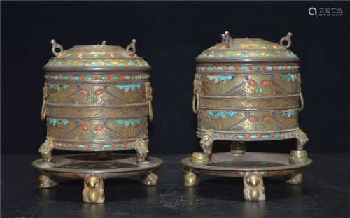 A pair of silver gilded gilded gem incense burners in the Tang Dynasty