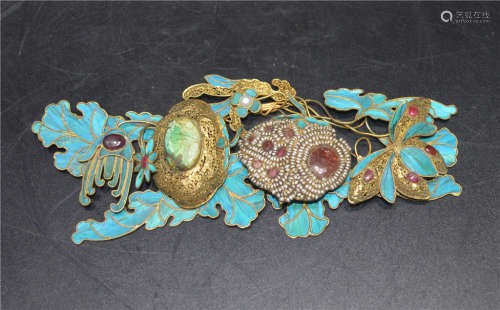 Inlaid tourmaline tiara with gold spots and jade in the Qing Dynasty