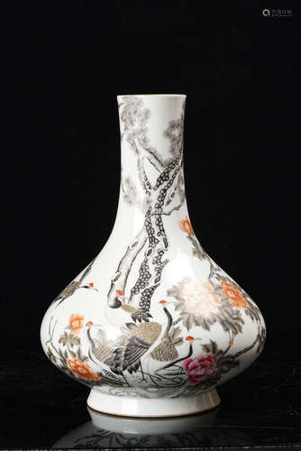 A Chinese Porcelain Globular Vase