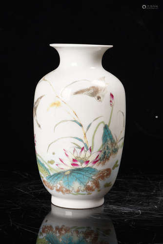 A Chinese Famille Rose Porcelain Vase