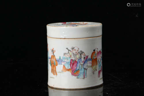 A Chinese Famille Rose Porcelain Tea Can