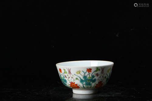 A Chinese Famille Rose Floral Porcelain Bowl