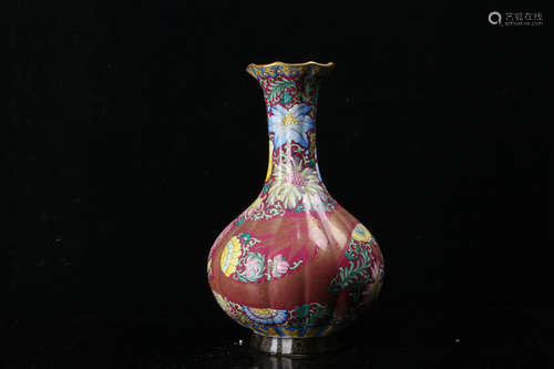 A Chinese Enamel Porcelain Globular Vase