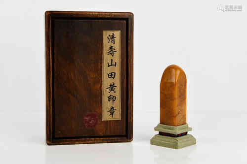 A Chinese Tianhuang Stone Seal