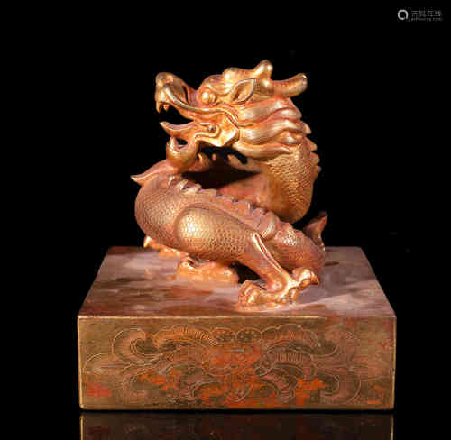 A Chinese Bronze Gilding Dragon Seal