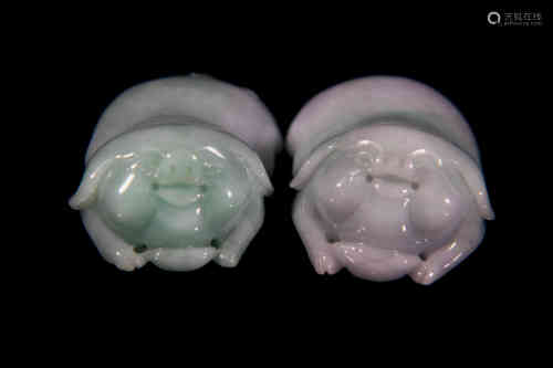 A Pair of Chinese Jadeite Pigs 