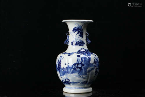 A Chinese Blue and White Porcelain Vase