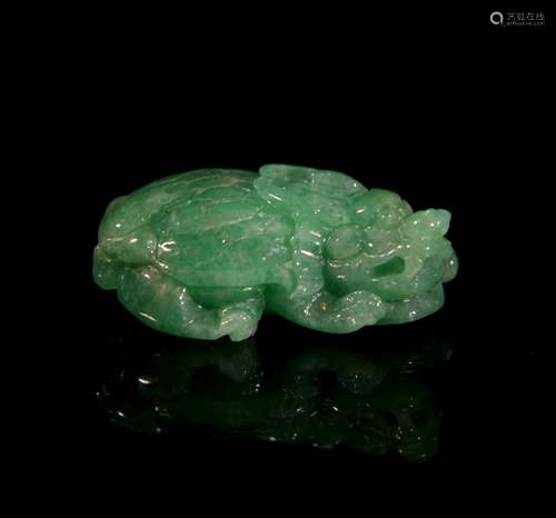 A Chinese Jadeite Turtle Pendant