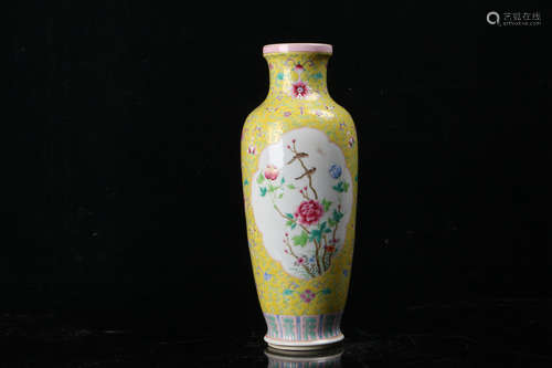 A Chinese Famille Rose Porcelain Vase