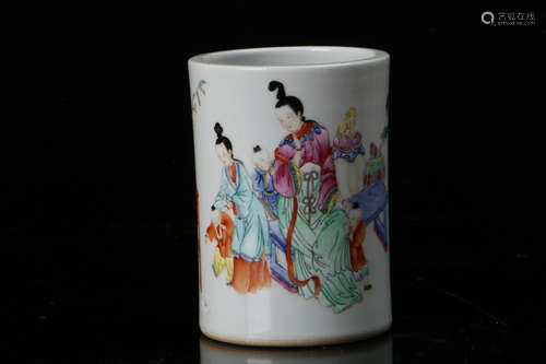 A Chinese Famille Rose Porcelain Brush Pot