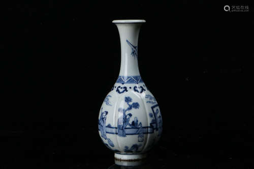 A Chinese Blue and White Porcelain Yuhuchunping