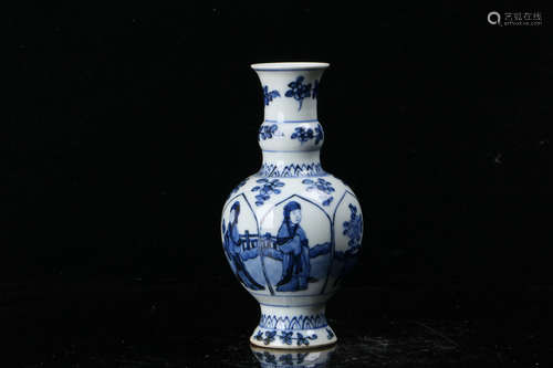 A Chinese Blue and White Porcelain Vase