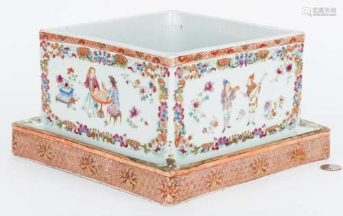 Chinese Export Famille Rose Porcelain Planter