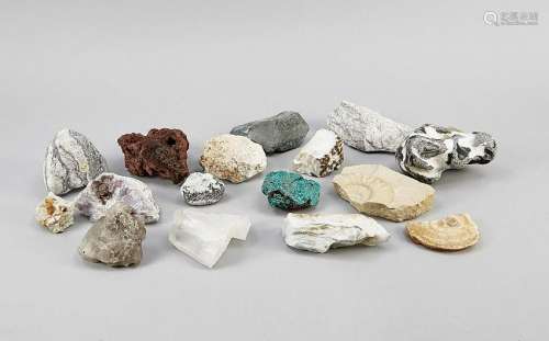 Mineraliensammlung in alt