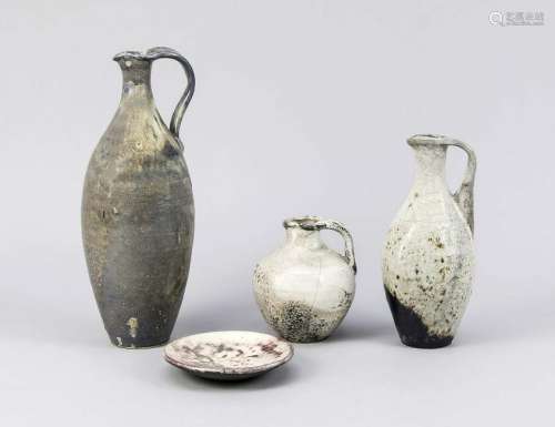 Four ceramic pieces, desi