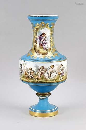 Great Vase, France, pres.