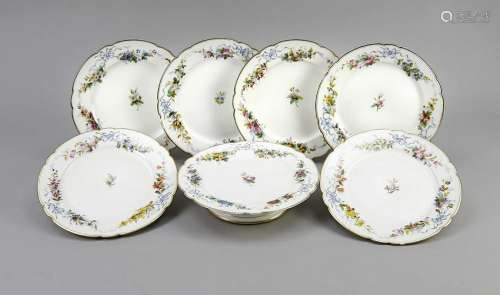 Foot bowl and six plates,