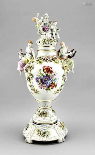 Large lidded vase, Plaue,