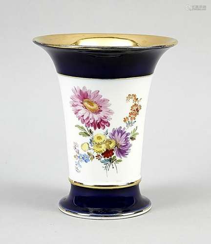 Trumpet vase, Meissen, ma