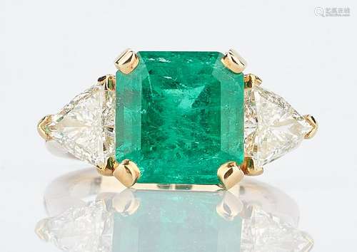 Ladies 18K YG, Emerald & Diamond Ring