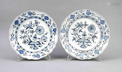 Two round bowls, Meissen,