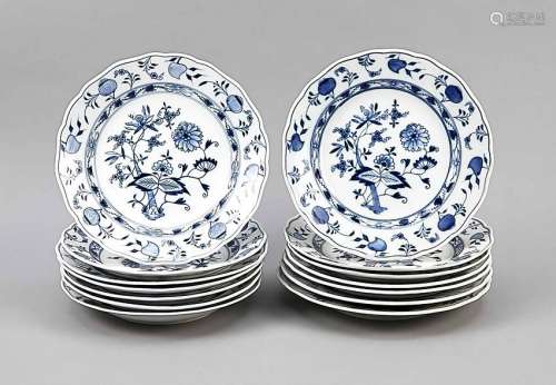 14 dinner plates, Meissen