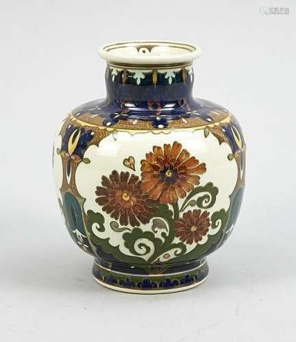 Art Nouveau vase, Rozenbu