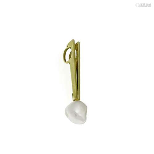 Cultured pearl pendant GG