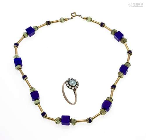Collier doublé with blue