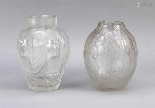 Two vases, 20th cent., ea