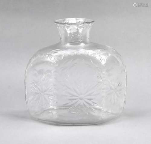 Large vase, late 19th cen