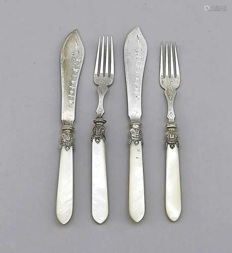 Fish cutlery for 12 perso