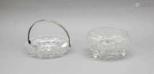 Two round bowls, 20th cen