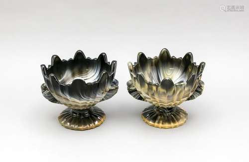 Pair of round foot bowls,