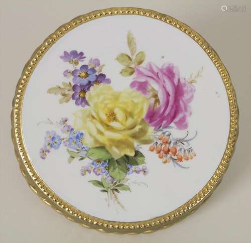 Untersetzer mit Blumenmalerei / A coaster with flowers,