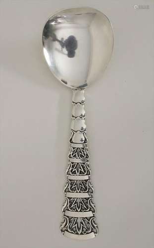 Art Déco Sahnelöffel / An Art Deco silver serving