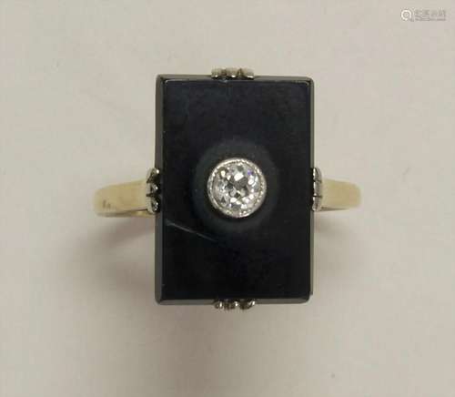 Damenring mit Brillant und Onyx / A ladies ring with