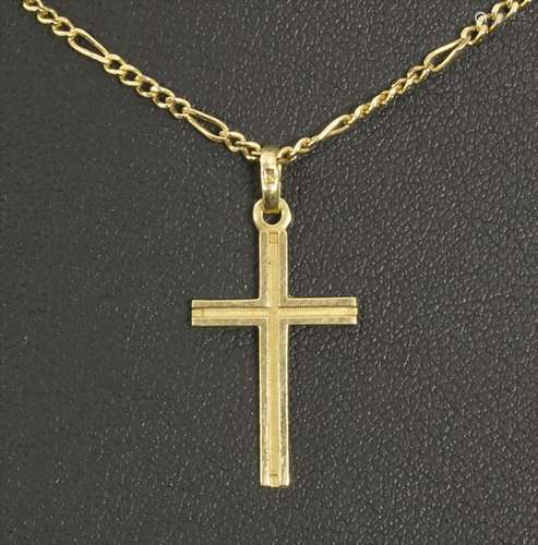 Kette mit Kreuz in Gold / A gold cross necklace