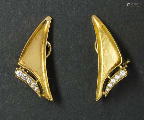 Paar Ohrclips mit Diamanten / A pair of earclips with